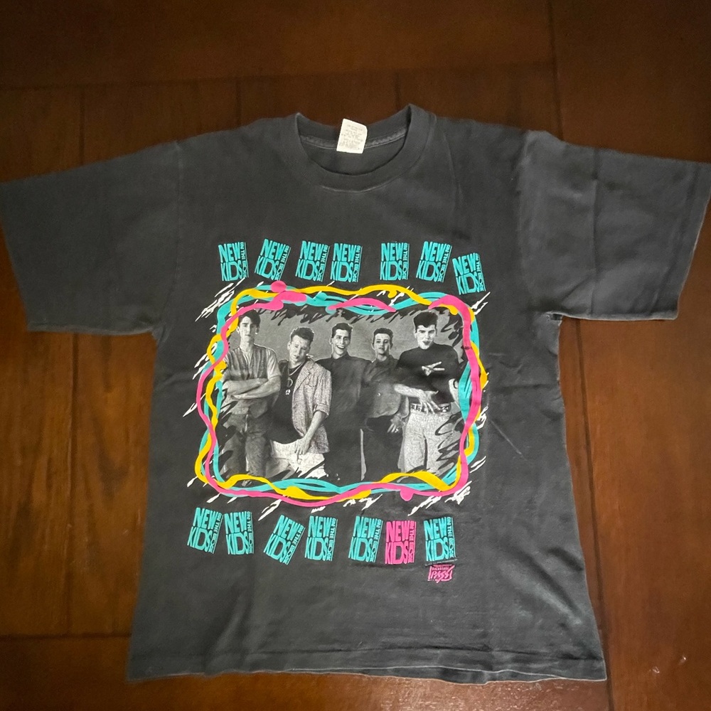 Vintage New Kids on the Block 1989 Hangin’ Tough tour shirt size medium NKOTB